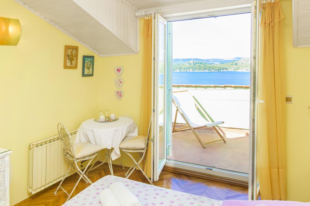 Moonshine Apartment With Magnificent View シベニク エクステリア 写真