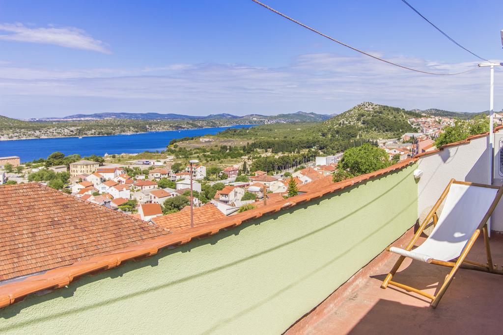 Moonshine Apartment With Magnificent View シベニク エクステリア 写真