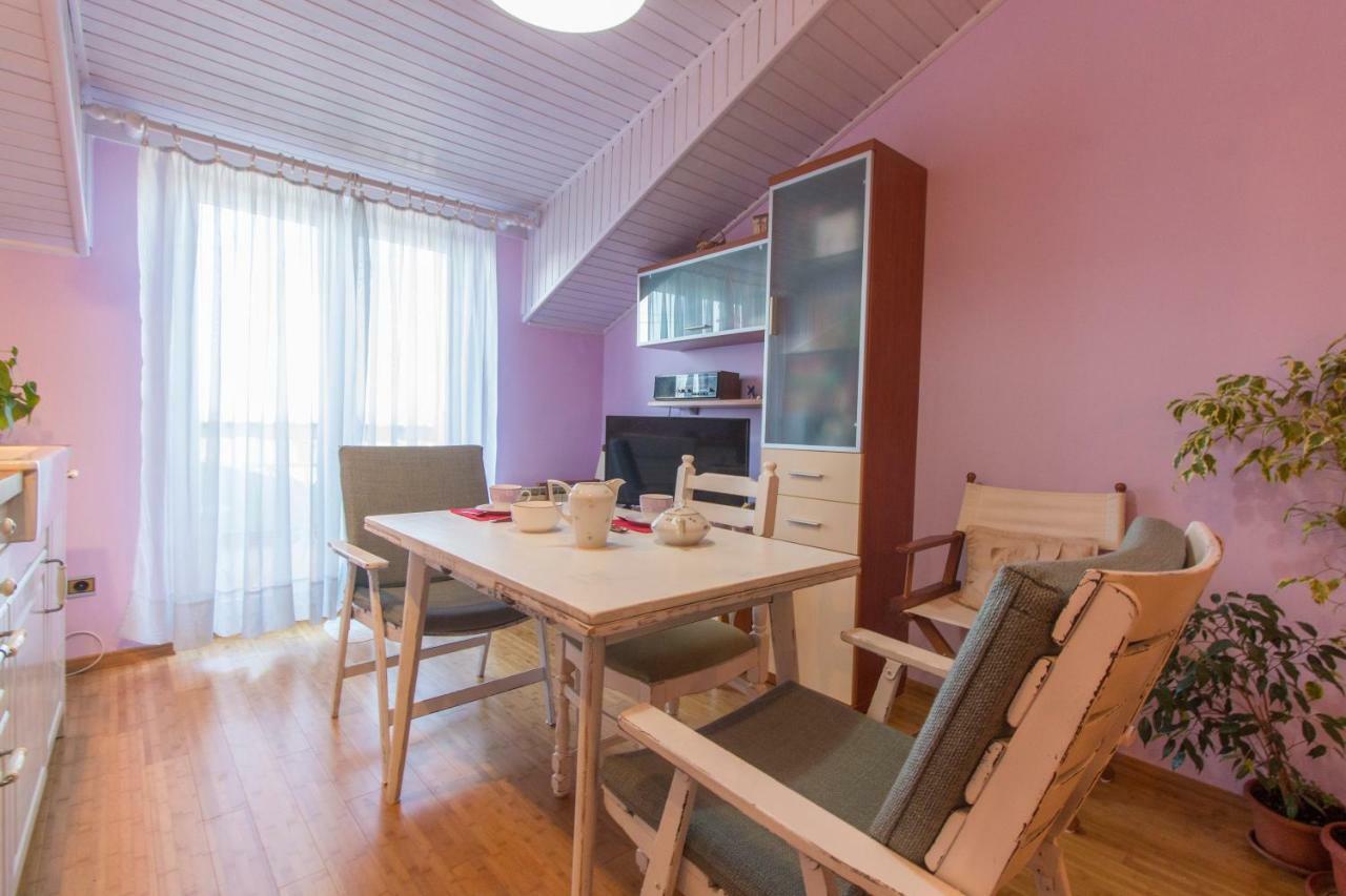 Moonshine Apartment With Magnificent View シベニク エクステリア 写真